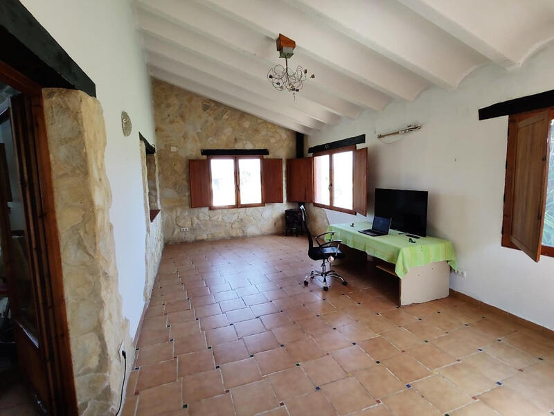 3 bedroom Country House for sale 3 bedroom Country House for sale