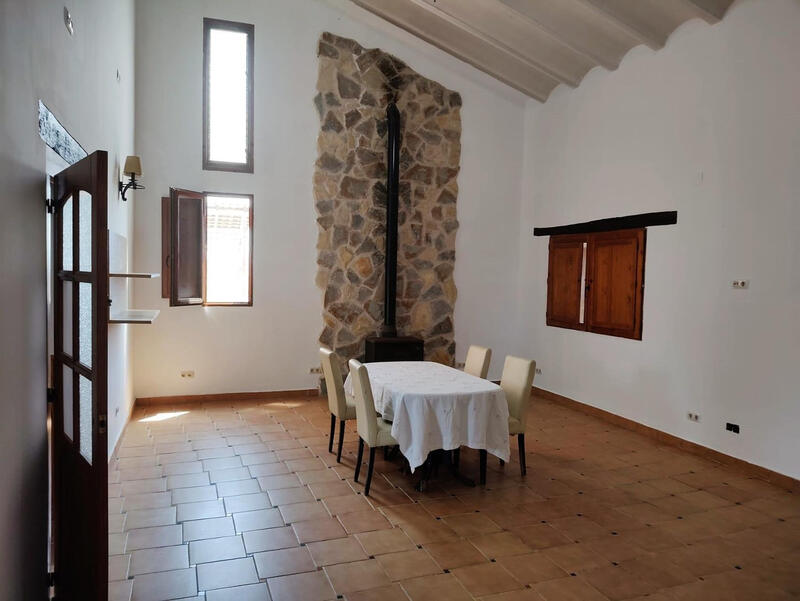 3 bedroom Country House for sale 3 bedroom Country House for sale