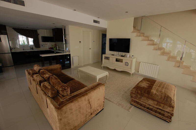 5 спальная комната вилла продается