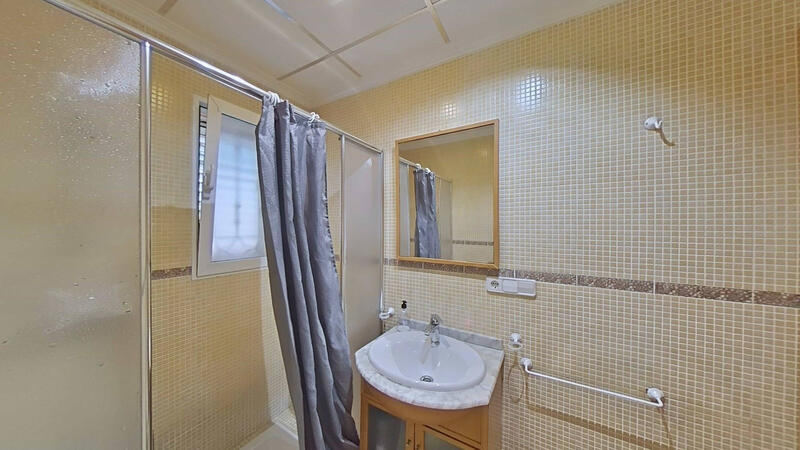 4 chambre Duplex à vendre