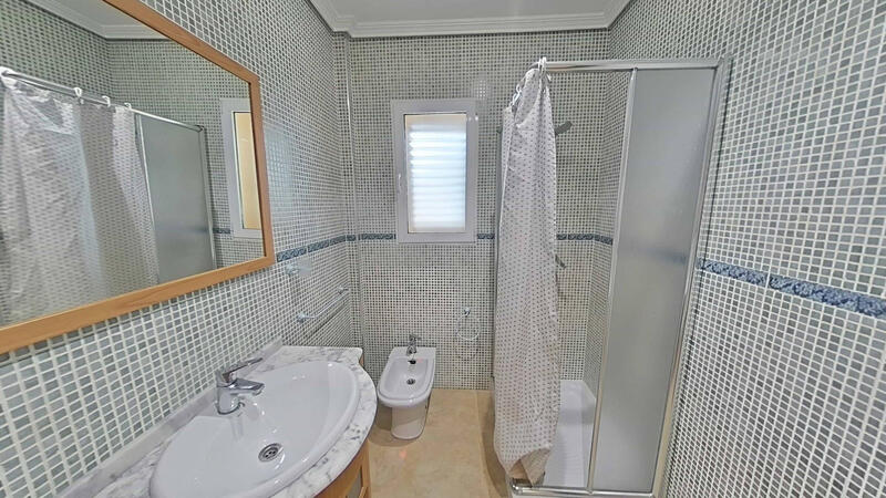 4 chambre Duplex à vendre