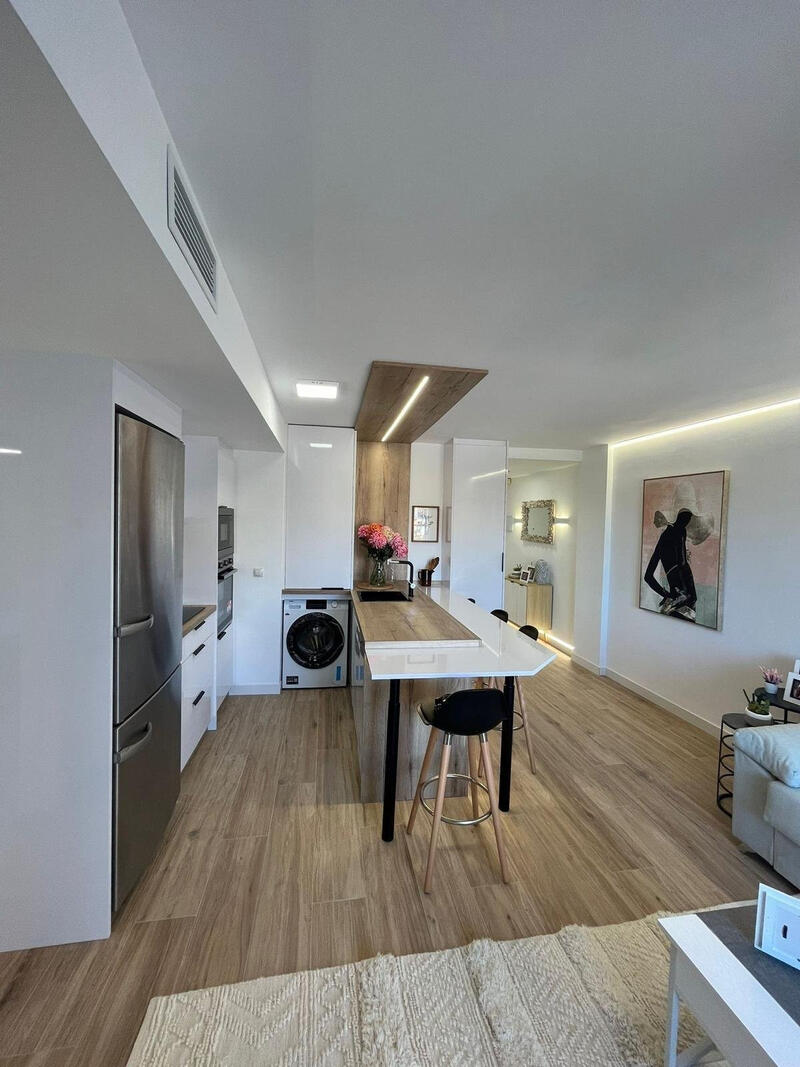 3 bedroom Apartment for sale