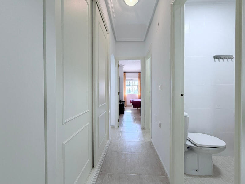 2 slaapkamer Appartement Te koop