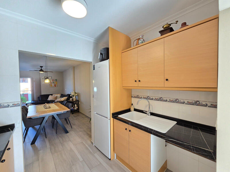 2 bedroom Apartment for sale