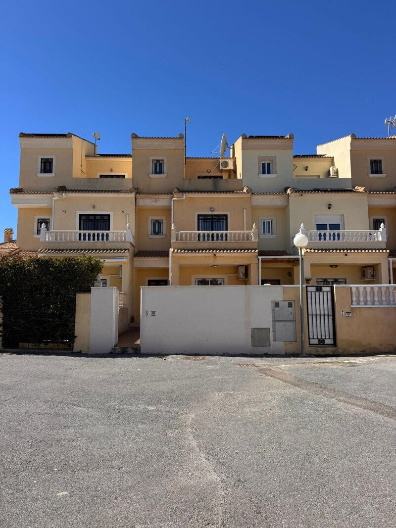3 bedroom Townhouse for sale
