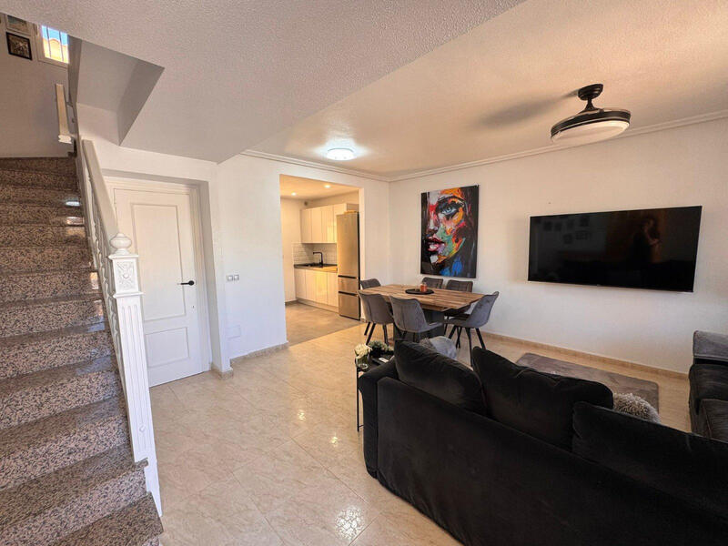 3 bedroom Townhouse for sale