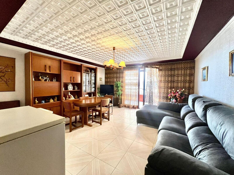 3 bedroom Apartment for sale