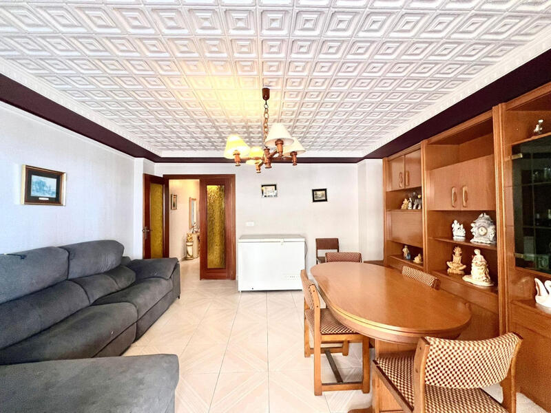 3 bedroom Apartment for sale