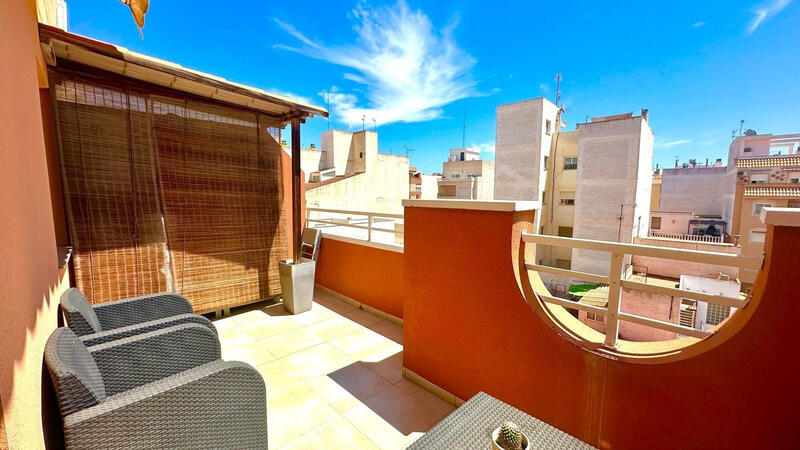 Apartamento en venta en Torrevieja, Alicante