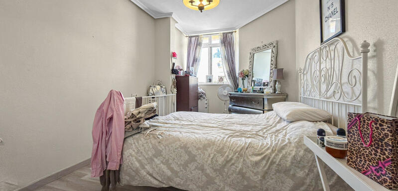 2 Schlafzimmer Stadthaus zu verkaufen