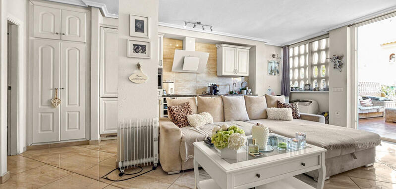 2 Schlafzimmer Stadthaus zu verkaufen