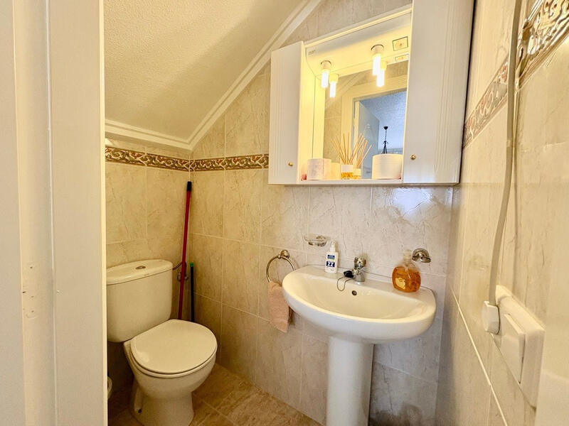 2 soveværelse Byhus til salg