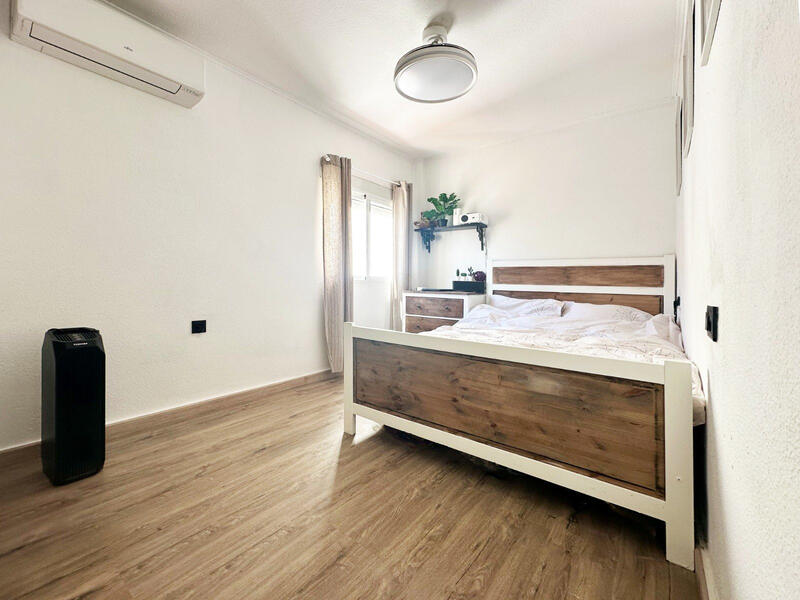 2 спальная комната вилла продается