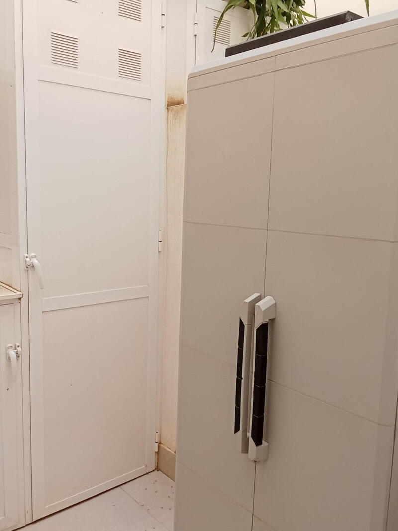 1 slaapkamer Appartement Te koop 1 slaapkamer Appartement Te koop