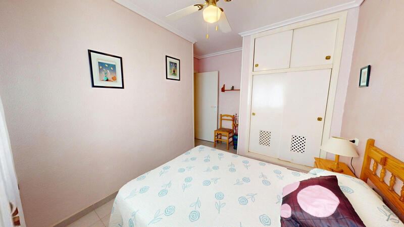 2 спальная комната вилла продается