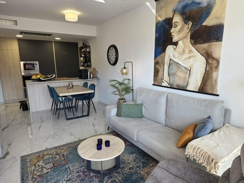 2 bedroom Apartment for sale