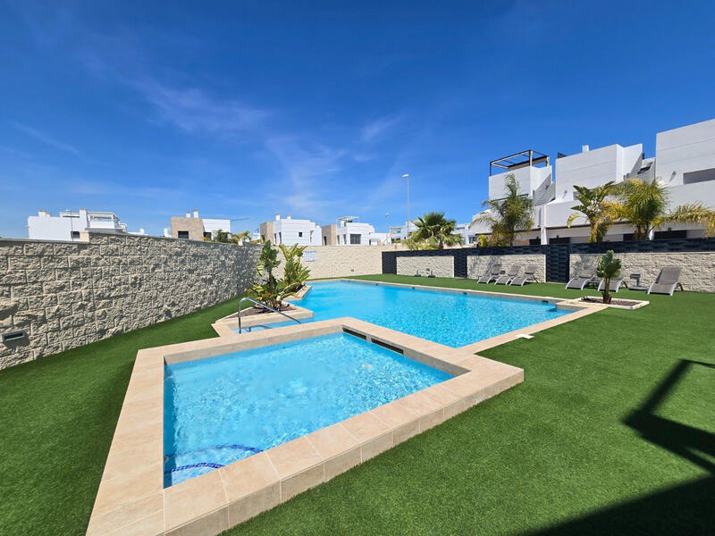 3 sovrum Radhus till salu