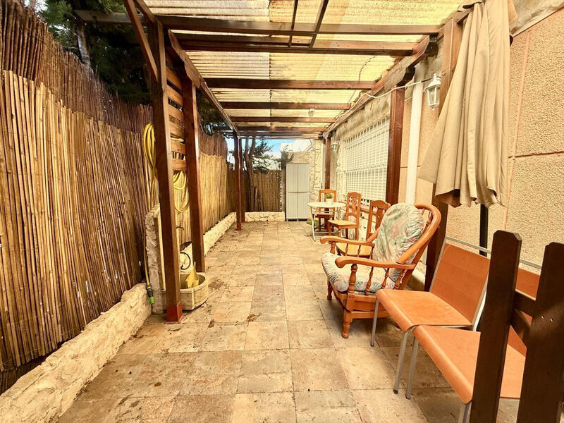 3 bedroom Townhouse for sale