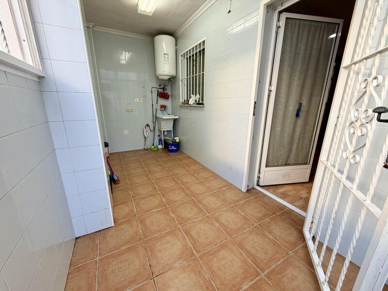 3 bedroom Townhouse for sale