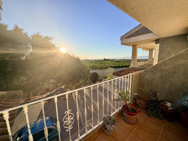 3 bedroom Townhouse for sale