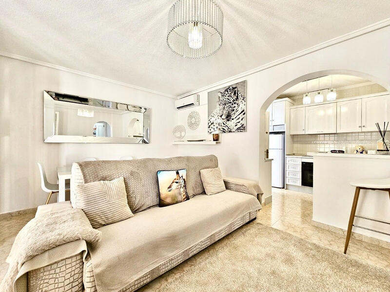 2 slaapkamer Gezinswoning Te koop