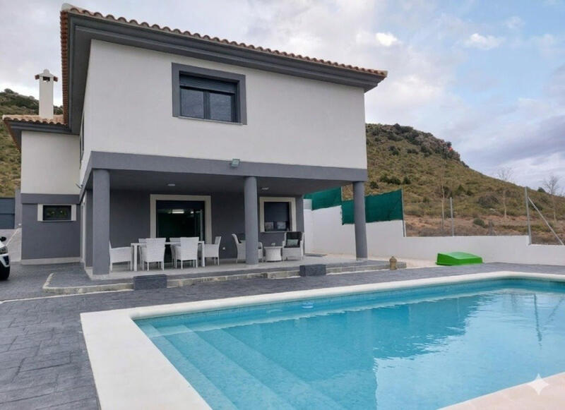 3 slaapkamer Villa Te koop