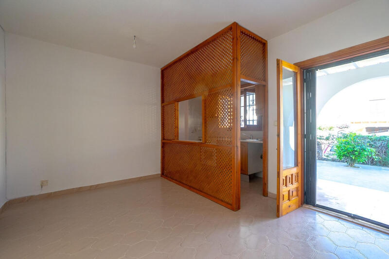 1 bedroom Apartment for sale