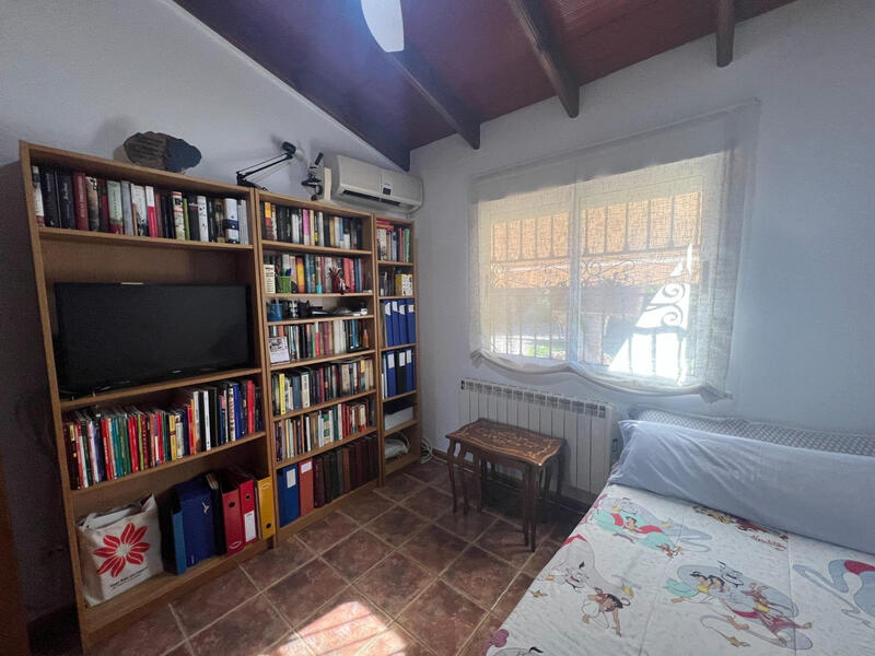 4 bedroom Country House for sale