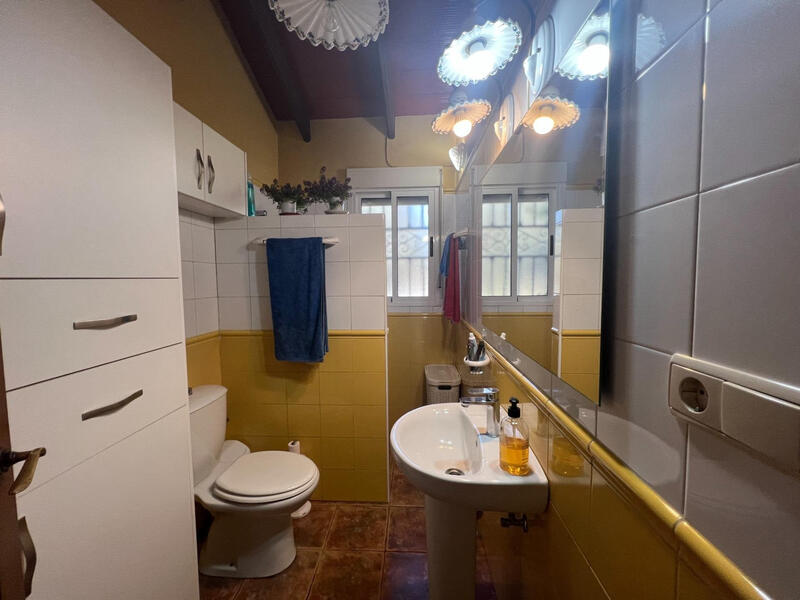 4 bedroom Country House for sale