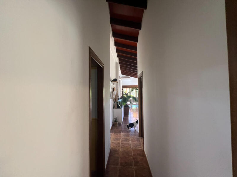 4 bedroom Country House for sale