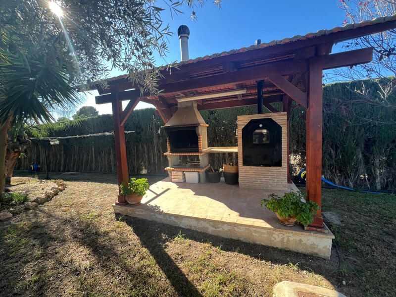 4 bedroom Country House for sale