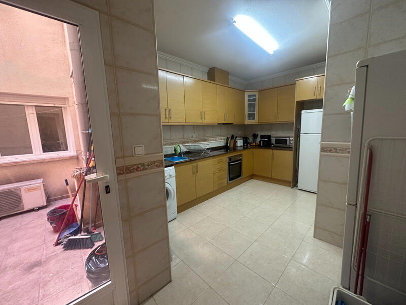 4 sovrum Lägenhet till salu