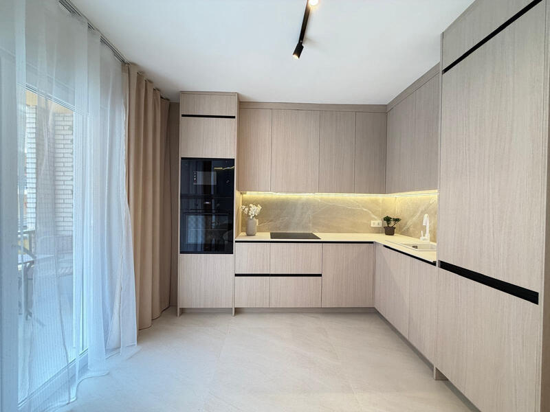 4 slaapkamer Appartement Te koop