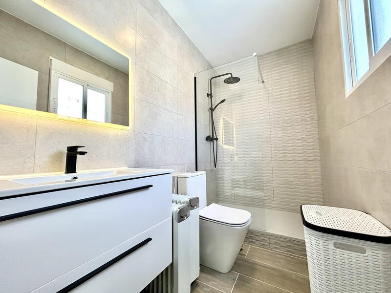 5 bedroom Villa for sale