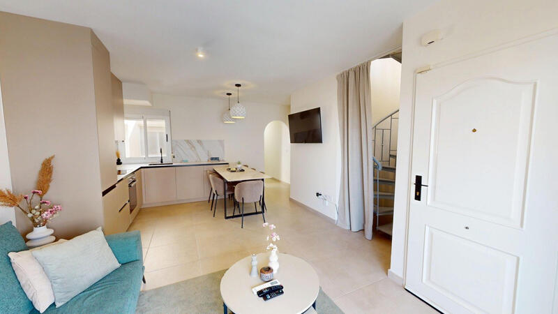 3 bedroom Apartment for sale