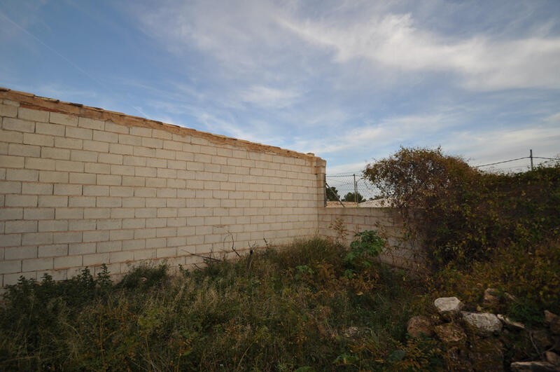 5 bedroom Townhouse for sale