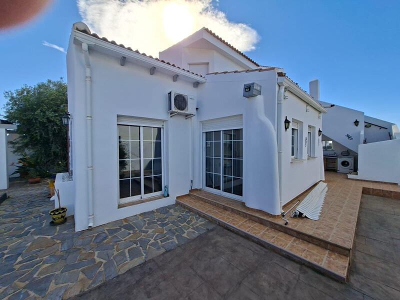 5 bedroom Villa for sale