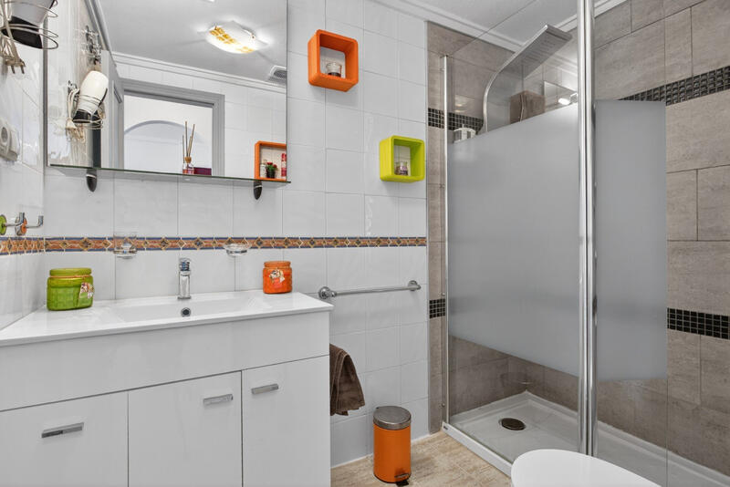 2 slaapkamer Appartement Te koop