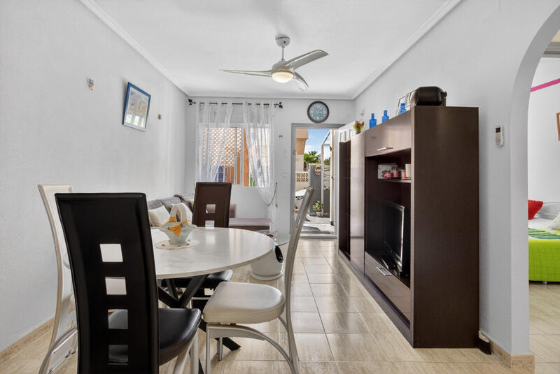 2 slaapkamer Appartement Te koop