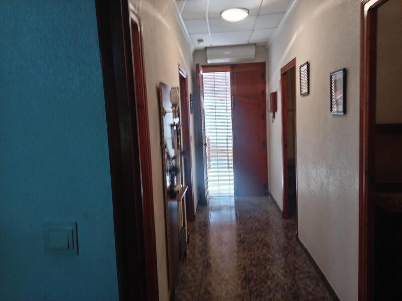 3 soveværelse Byhus til salg