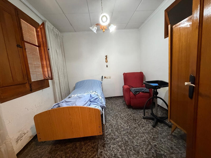 3 soveværelse Byhus til salg