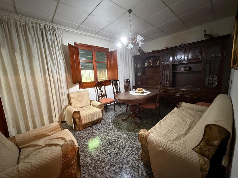 3 soveværelse Byhus til salg