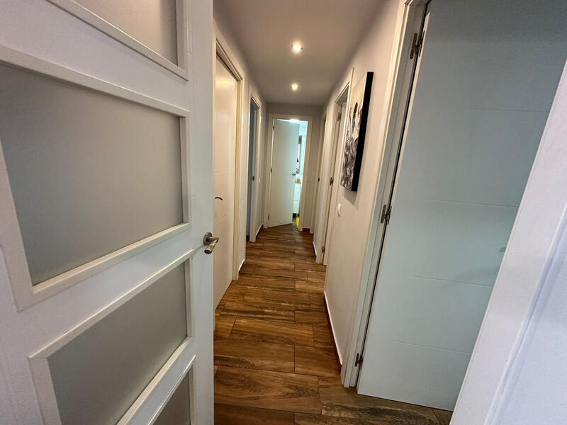 4 slaapkamer Appartement Te koop