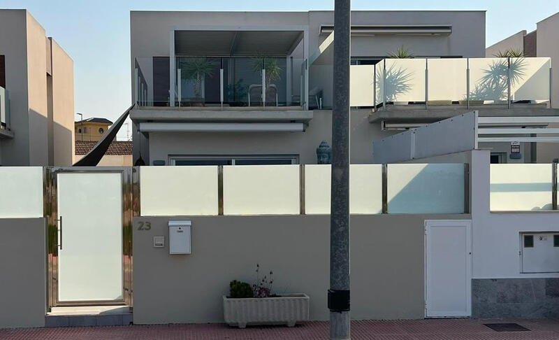 Villa zu verkaufen in Daya Vieja, Alicante