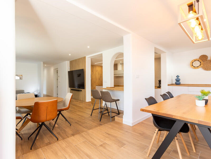 4 спальная комната вилла продается