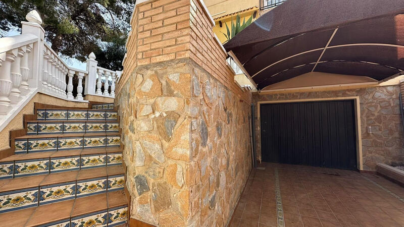 4 Cuarto Villa en venta