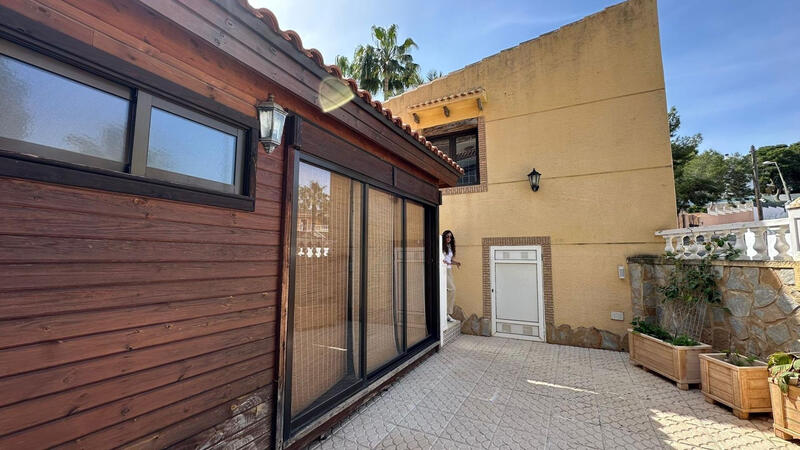 4 Cuarto Villa en venta
