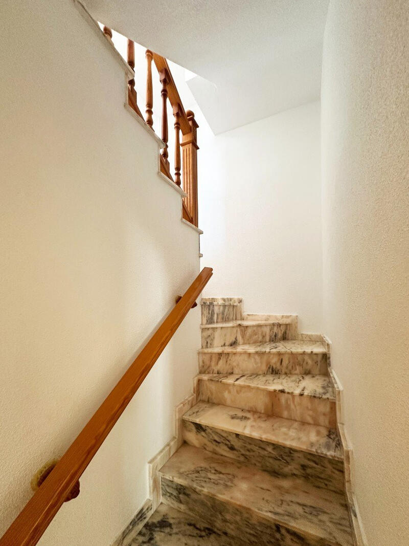 2 soveværelse Byhus til salg