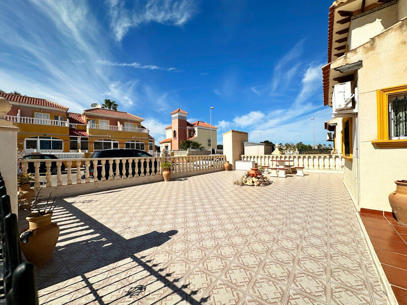 2 soveværelse Byhus til salg