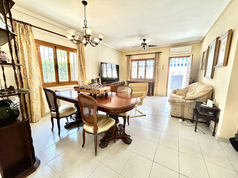 3 slaapkamer Villa Te koop